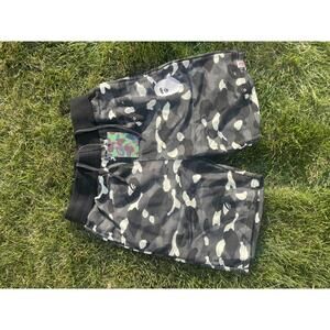 Bape camo glow in dark sweat shorts Men's Size L (Fast Shipping!)